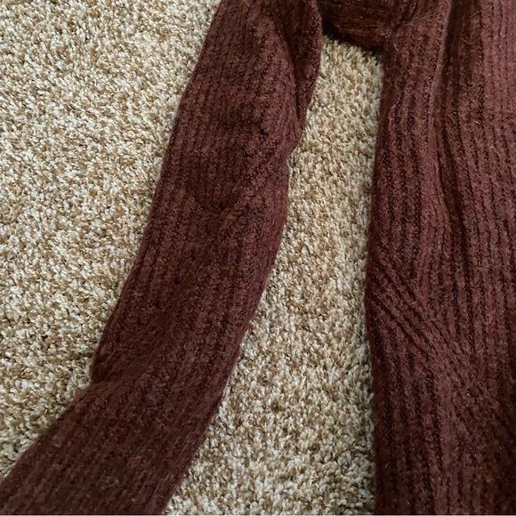 Old Navy || Mockneck Tunic Length Knit Sweater Size L - Picture 2 of 10